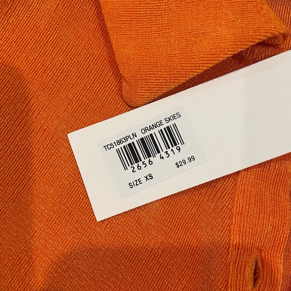 NWT! 🧡 Ruched Button Front Shortsleeve Top 🧡 HOST PICK ✨✨✨✨✨ - Picture 7 of 16